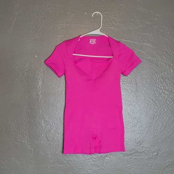 OQQ Pink Women's Ribbed Romper NWOT Small - Picture 2 of 9